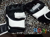 Перчатки для единоборств и MMA